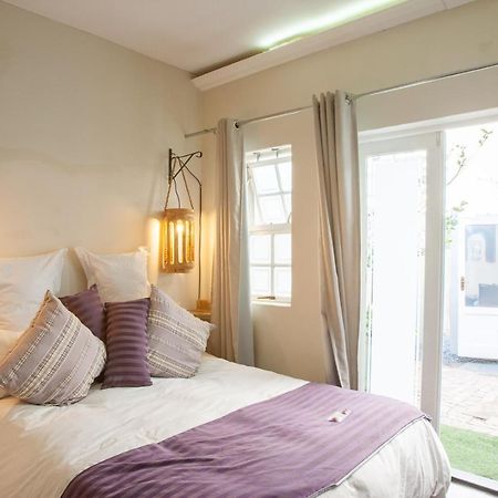 Bedrock Family 4 Sleeper En-Suite Studio Cape Town Exterior photo