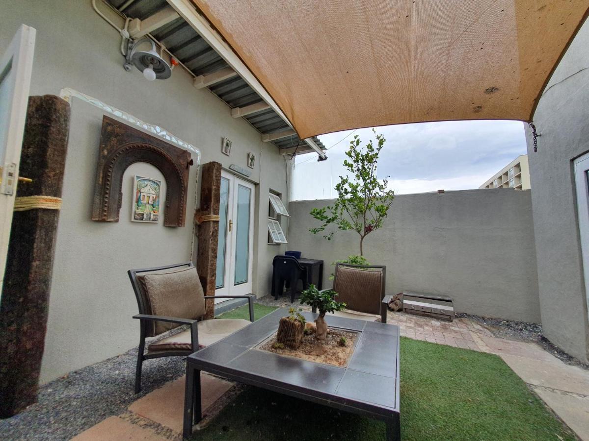 Bedrock Family 4 Sleeper En-Suite Studio Cape Town Exterior photo