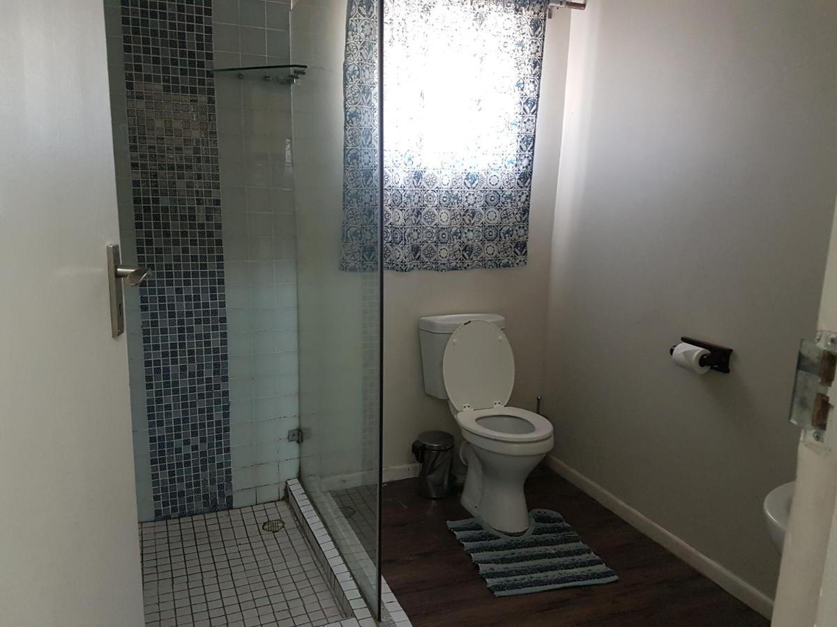Bedrock Family 4 Sleeper En-Suite Studio Cape Town Exterior photo